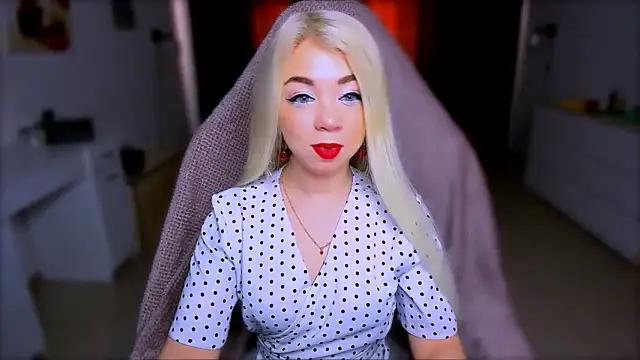 littleSiyfairy from StripChat