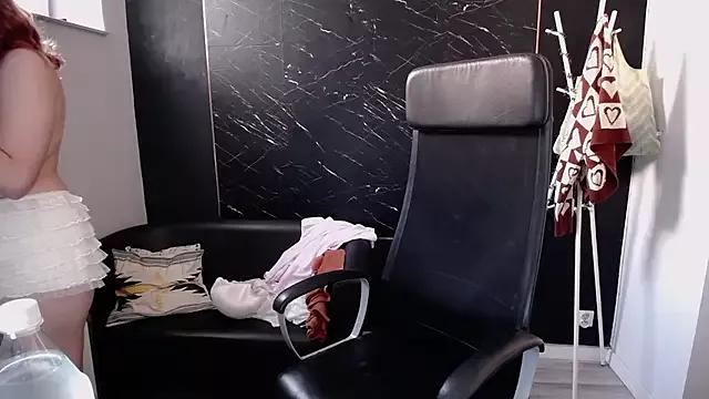 littleviki7 from StripChat