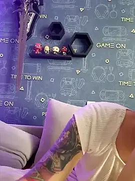 LittleX_Angel from StripChat