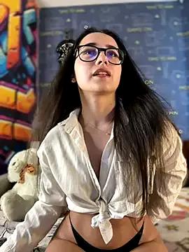 LittleX_Angel from StripChat
