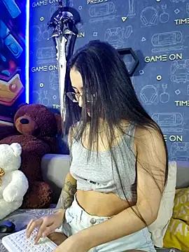 LittleX_Angel from StripChat