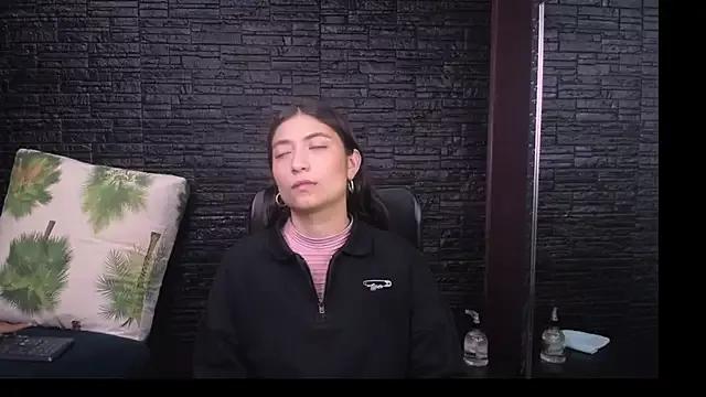 Lizzie_Collin from StripChat