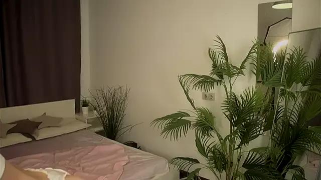 lizzydiz from StripChat is Freechat