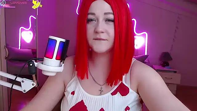 LizzyShine from StripChat