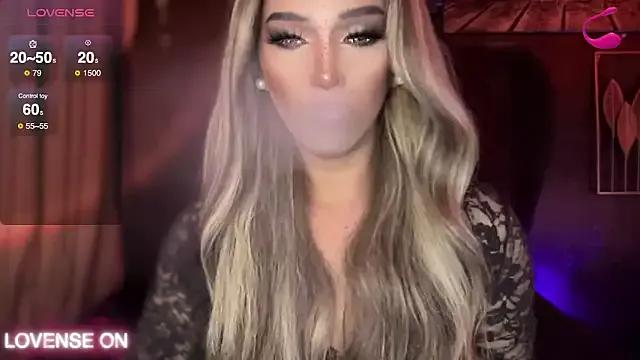 Lo_la_69 from StripChat