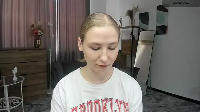 LoganHoague from StripChat is Freechat
