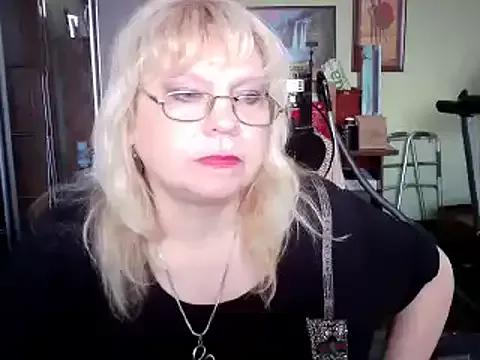 LOLA8888 from StripChat