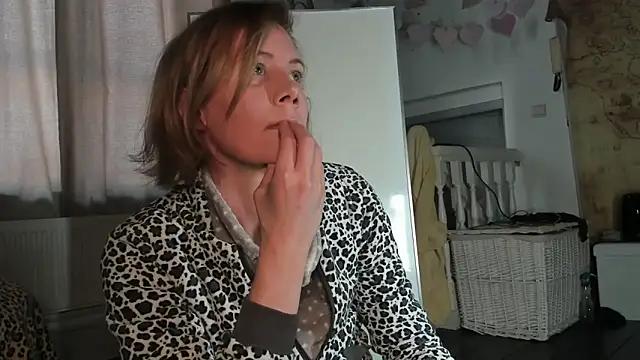 Lola_Belgium from StripChat