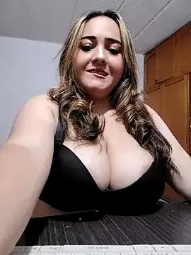 LOLA_BOUM from StripChat