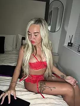 Lola_Lust from StripChat is Freechat