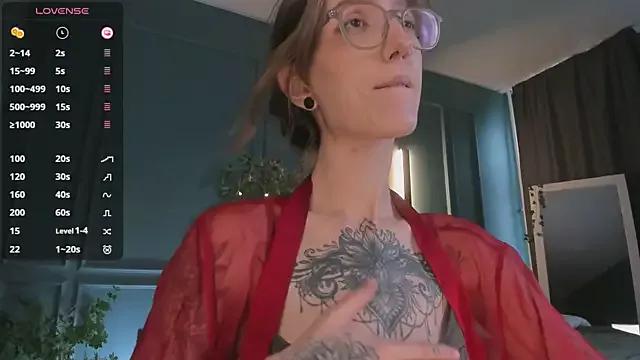 Lola_Missy from StripChat