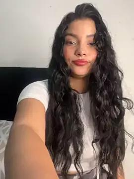 lolaa_staars from StripChat