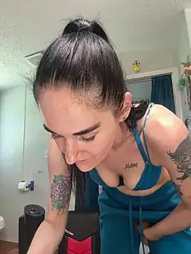 lolabunny9 from StripChat