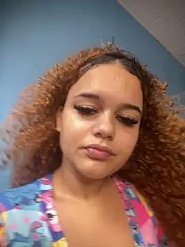 Lolacavalona from StripChat