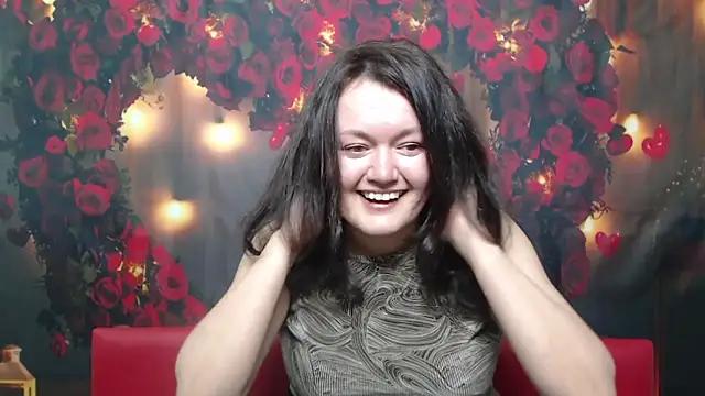 Discover our girls online shows and discover the company of countless livestreamers, with stunning shapes, sex toys and more.