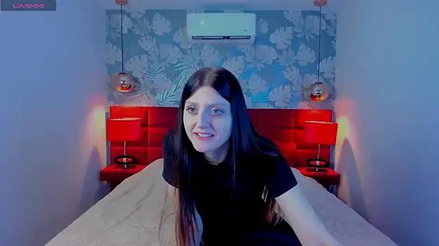 LolaLaly from StripChat is Freechat