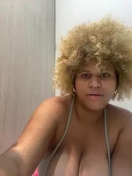 Lolaliciious from StripChat is Freechat
