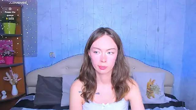 LolaMeddisson from StripChat