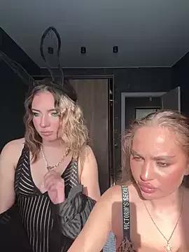 Lolastrawberry from StripChat