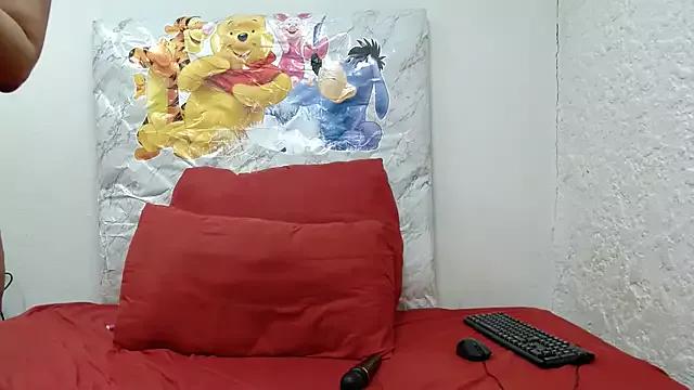 LolaTwerksXX from StripChat