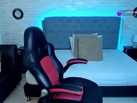 LolaVillalobos from StripChat