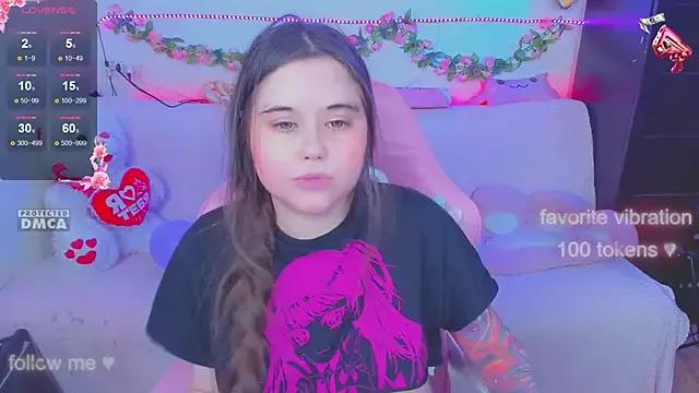 Lolisuccub from StripChat