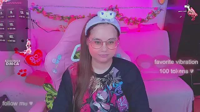 Lolisuccub from StripChat