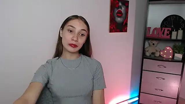 LolitaaaXX_ from StripChat