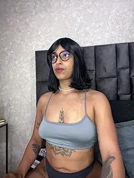 LollaByer from StripChat