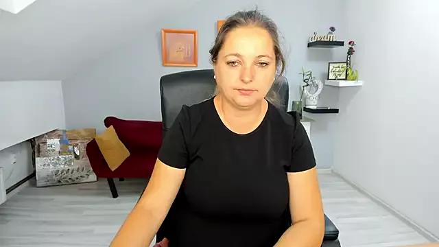 LollaGirl from StripChat
