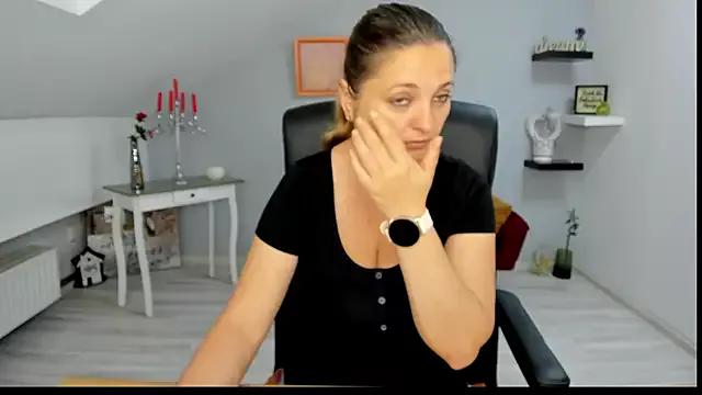 LollaGirl from StripChat