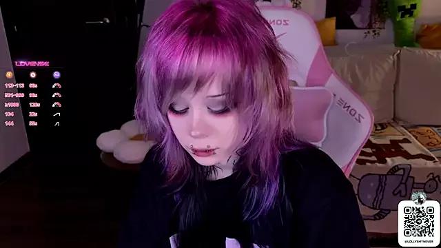 Lollyshy from StripChat is Freechat