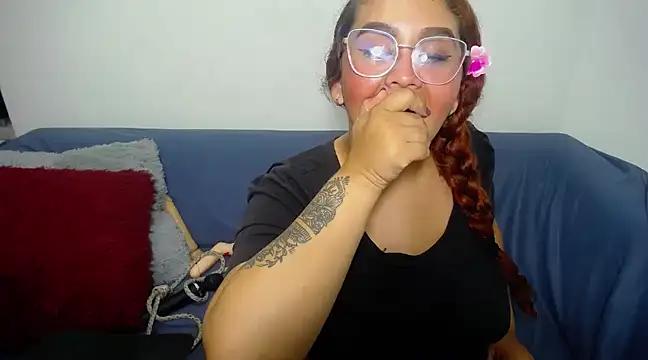 loly_bigbooty4u from StripChat