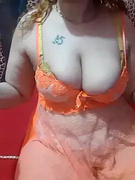 Loobs1 from StripChat