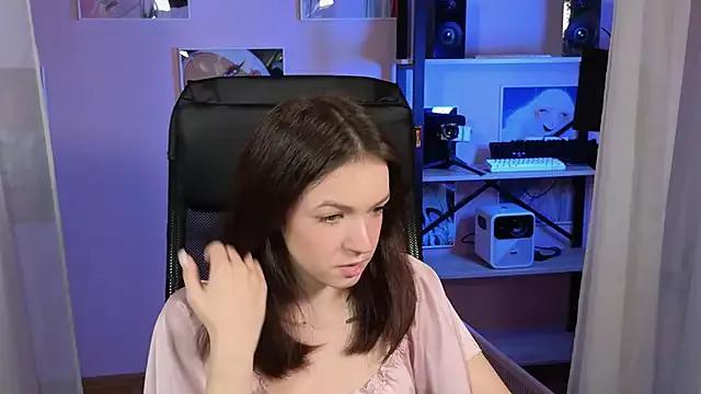 Loona_Eclipse from StripChat