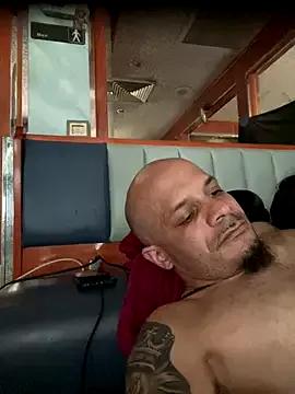 Lorenzo_Long13 from StripChat is Freechat