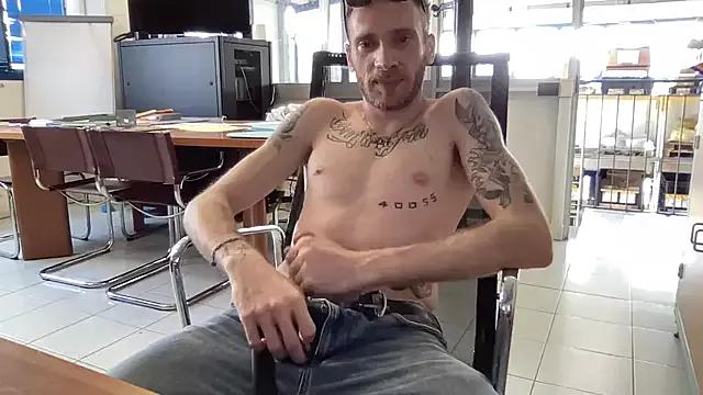 Photos of Lorenzz95 from StripChat is Freechat