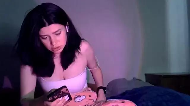 LornaDewell from StripChat is Freechat