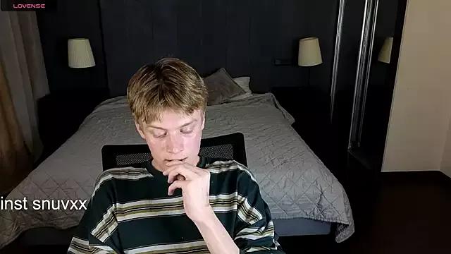 LouieEvans webcams show profile image 