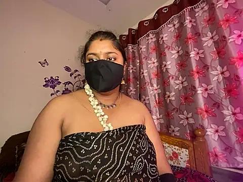 LouleyRanii from StripChat