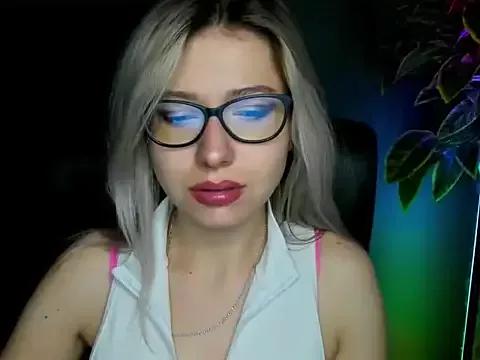 LoveHeidi webcams show profile image 