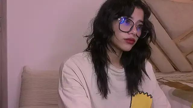 Lovely-allys from StripChat is Freechat