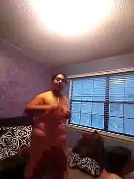 Lovelyrainn from StripChat is Freechat