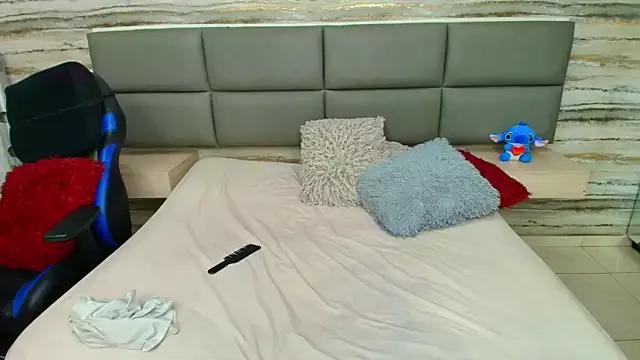 Lovers_21 from StripChat is Freechat