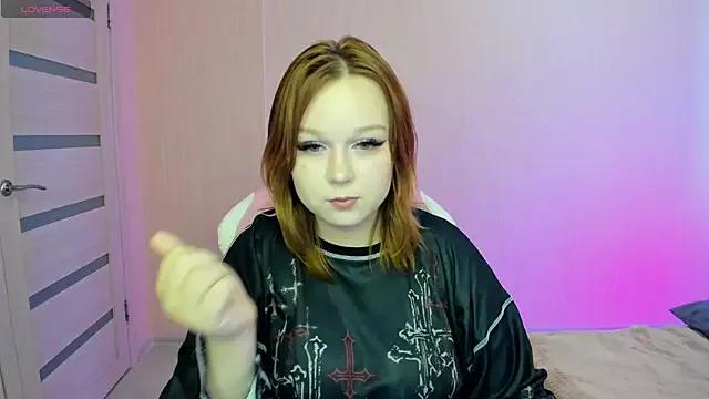 Lovly_Vixen from StripChat