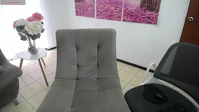 lua_grey from StripChat is Freechat