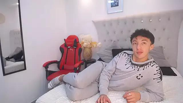 LuccaNoir from StripChat