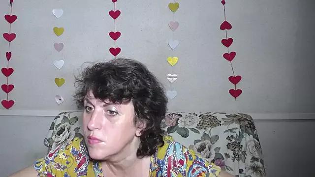 LuciaMii from StripChat is Freechat