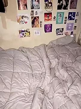 lucianasama from StripChat is Freechat
