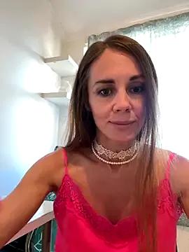 LucieMack from StripChat is Freechat